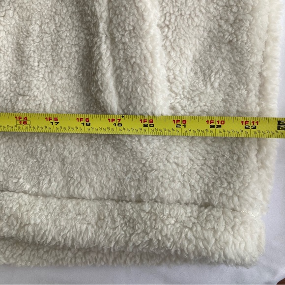 Lululemon Cinchable Fleece Zip-Up Teddy Outdoor Jacket White Opal Sz 10 LW3FBIS - Picture 9 of 11